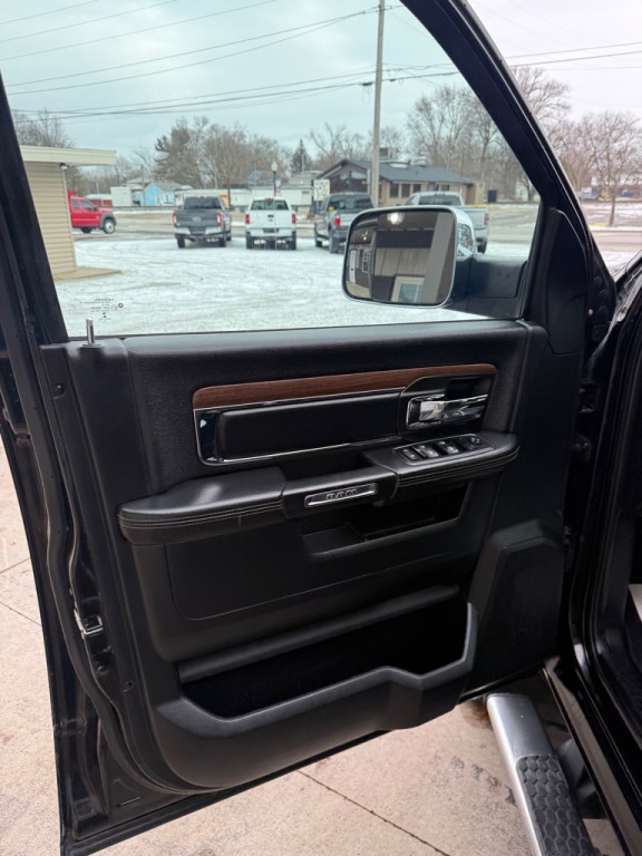 2015 RAM 2500 Image 11