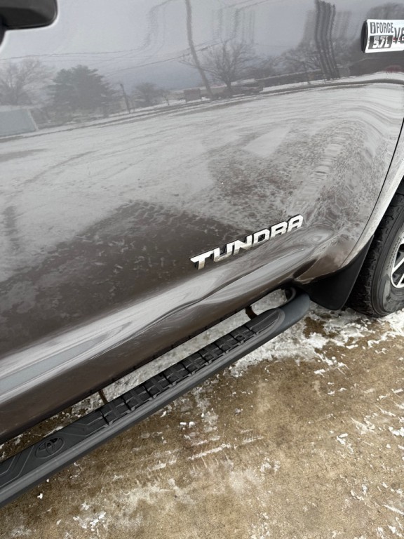 2017 Toyota Tundra Image 14