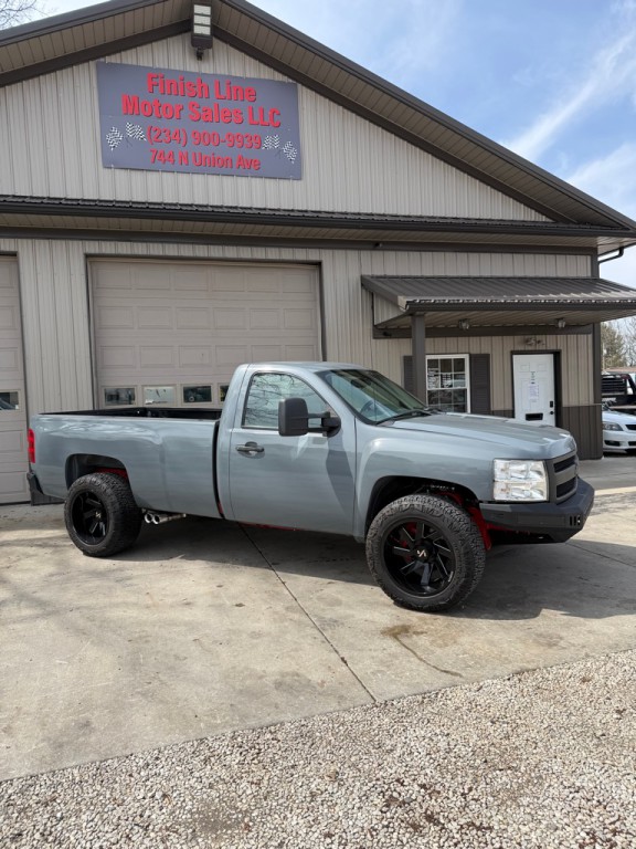 2007 Chevrolet Silverado 1500 Image 2