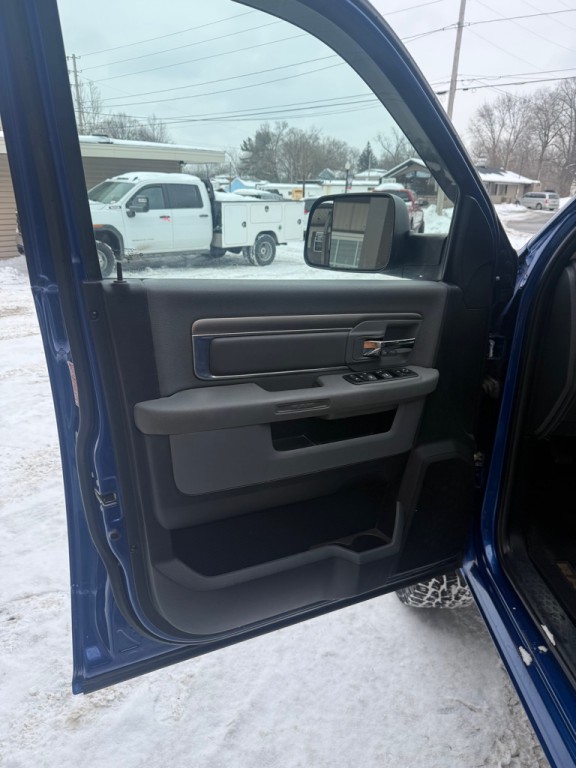 2017 RAM 2500 Image 13