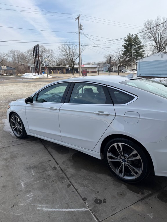 2020 Ford Fusion Image 7