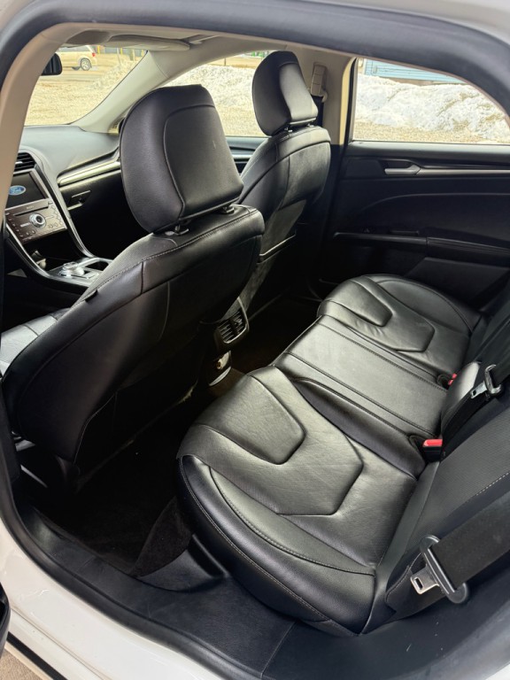 2020 Ford Fusion Image 11