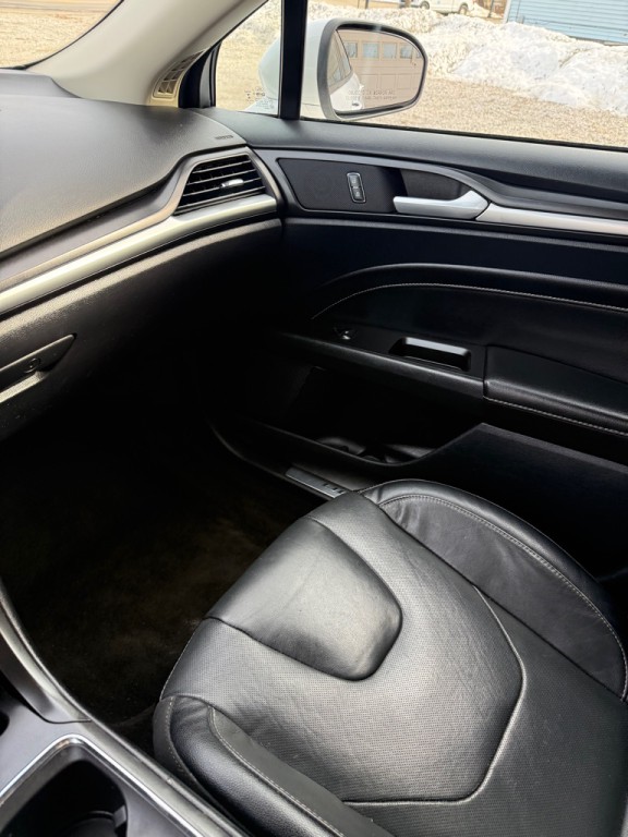 2020 Ford Fusion Image 15