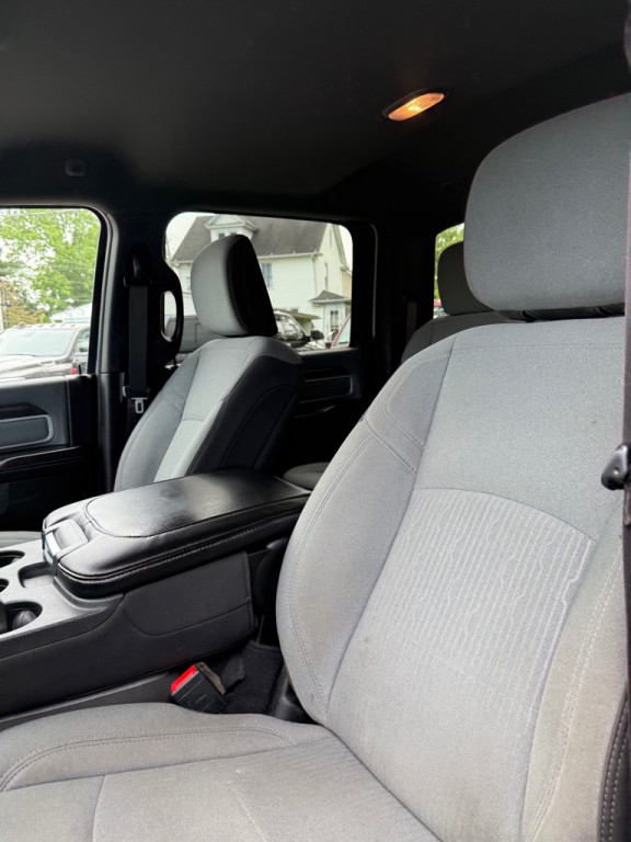 2023 RAM 2500 Image 14