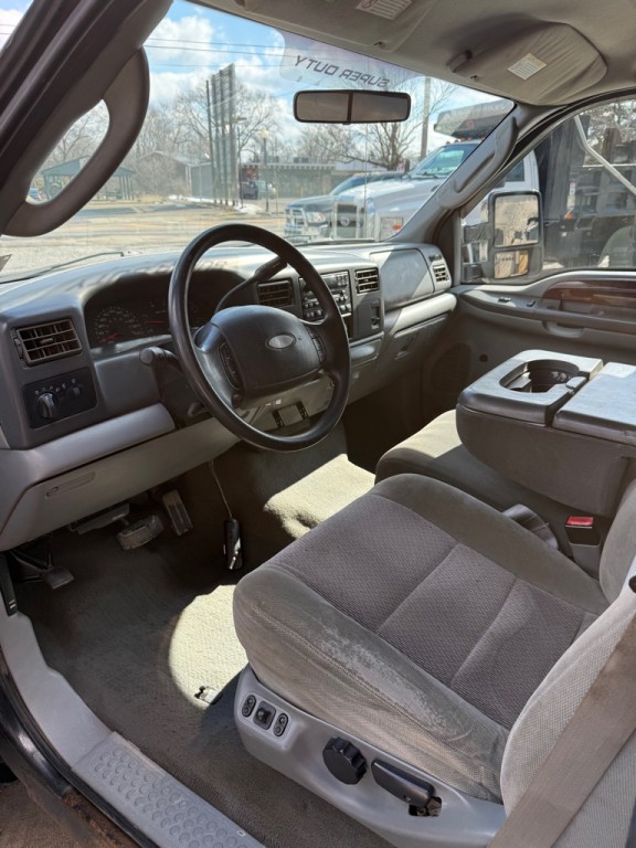 2004 Ford F-250 Image 9