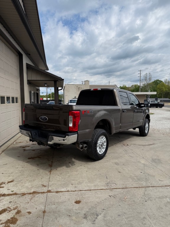 2017 Ford F-250 Image 3