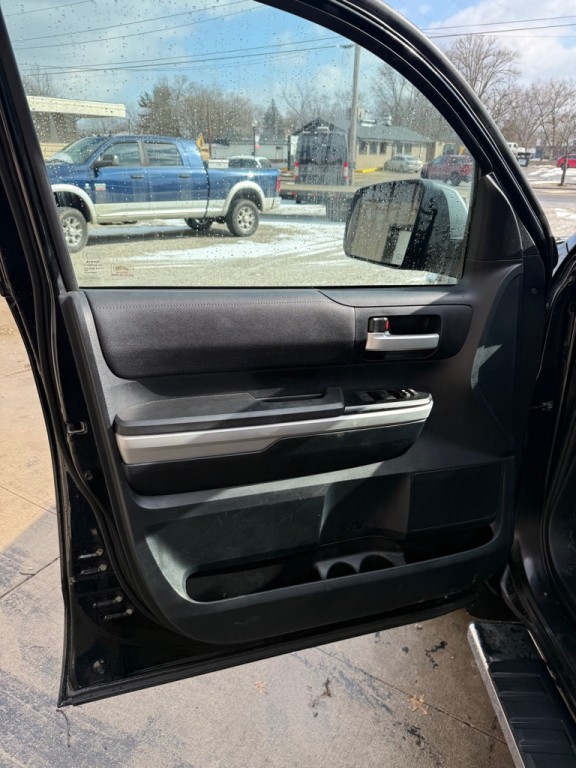 2018 Toyota Tundra Image 10