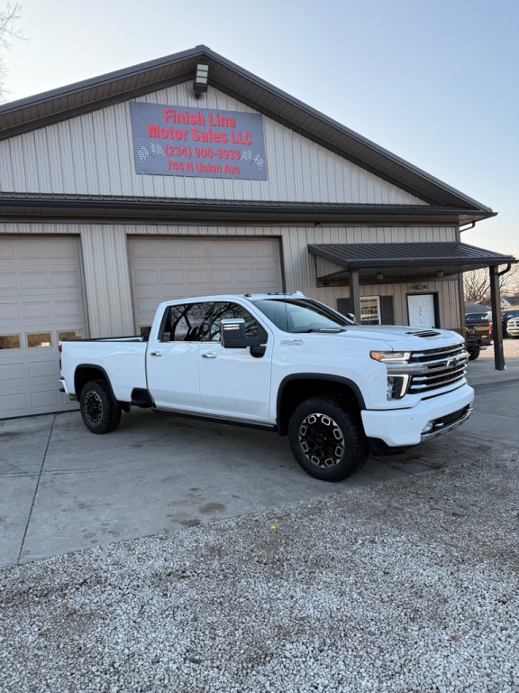 2022 Chevrolet Silverado 1500 Image 2