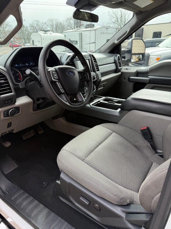 2021 Ford F-250 Image 11