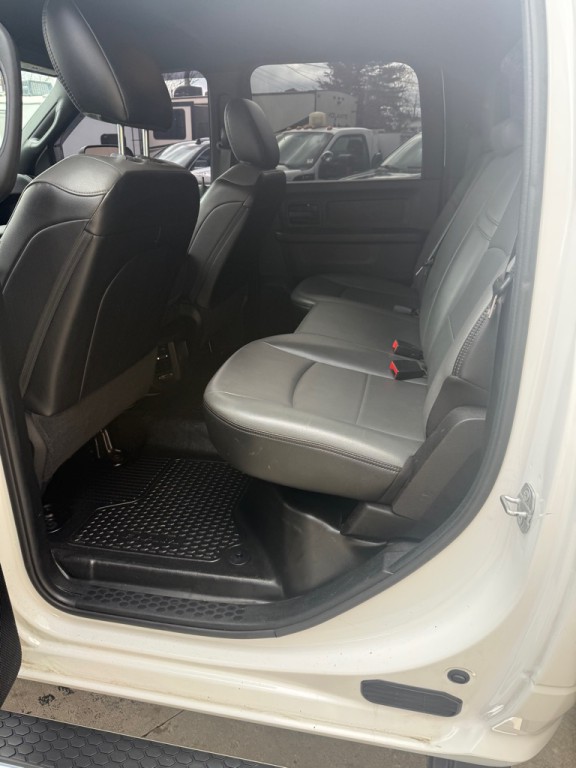 2021 RAM 3500 Image 12