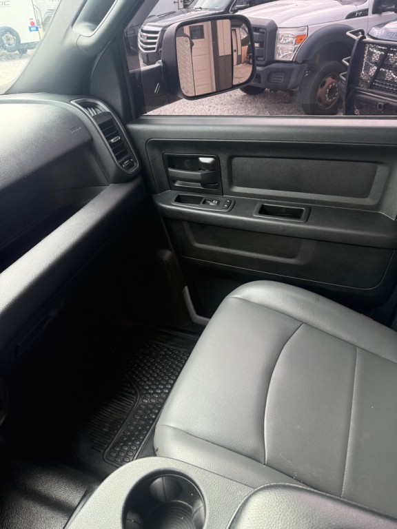 2021 RAM 3500 Image 17