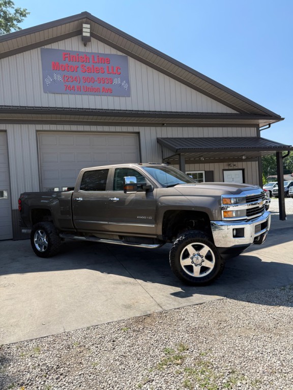 2015 Chevrolet Silverado 1500 Image 2