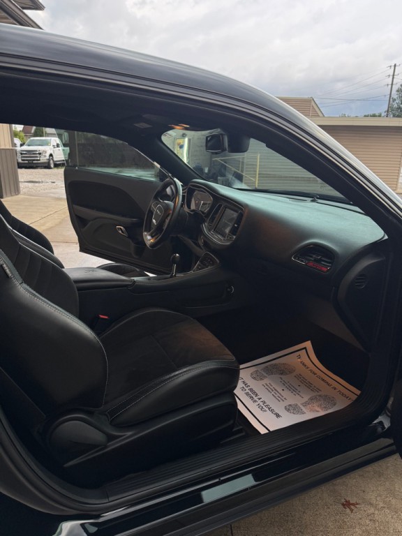 2018 Dodge Challenger Image 10
