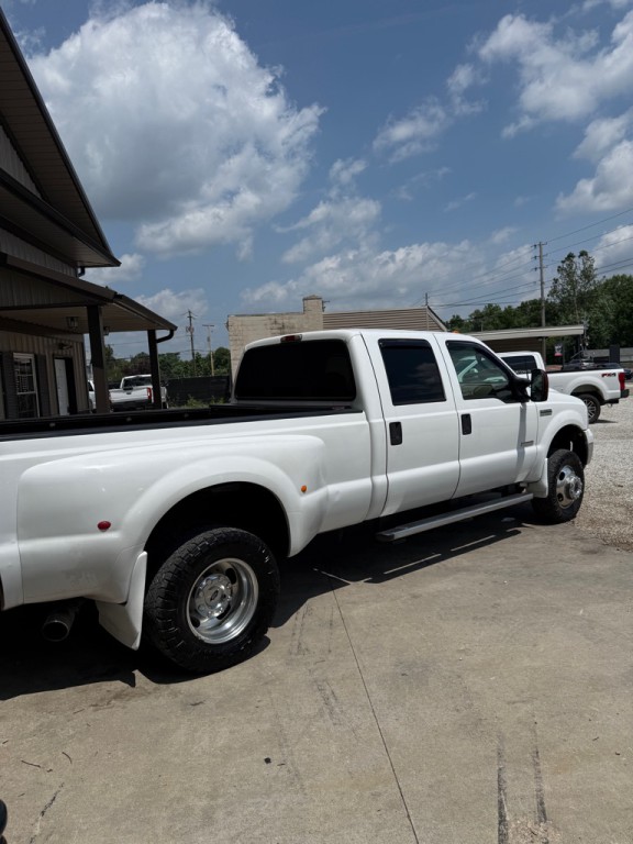 2005 Ford F-350 Image 2