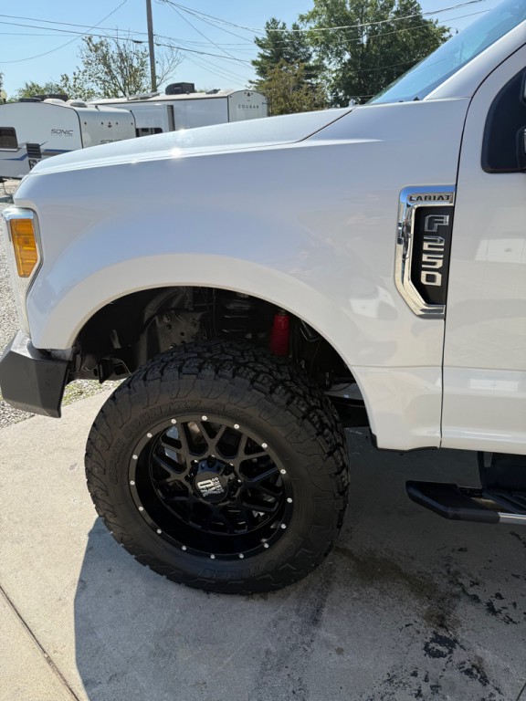 2017 Ford F-250 Image 9
