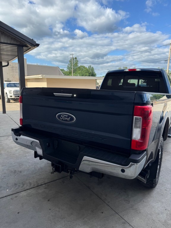 2017 Ford F-350 Image 4