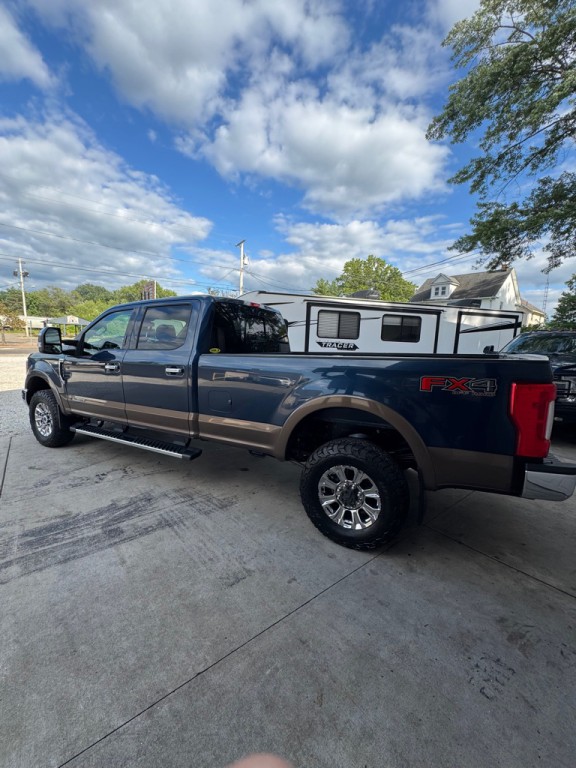 2017 Ford F-350 Image 6