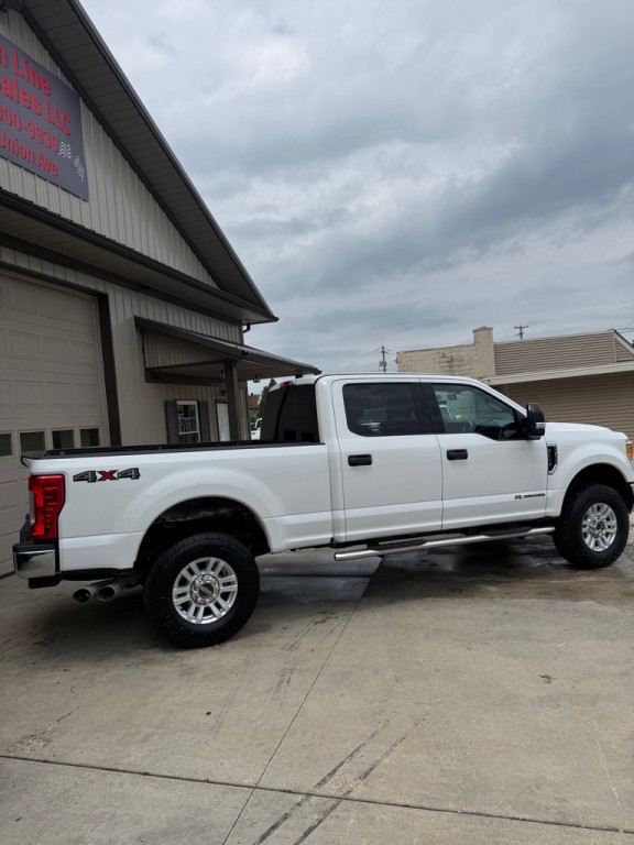 2017 Ford F-250 Image 4