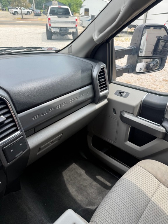 2017 Ford F-250 Image 18