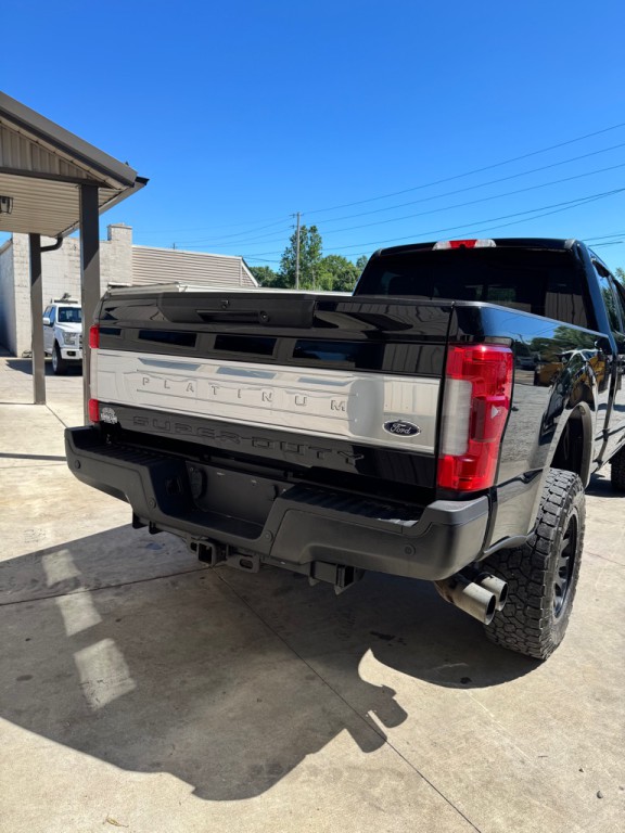 2017 Ford F-250 Image 4