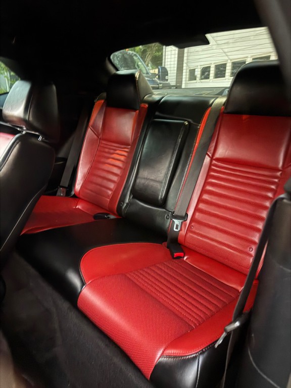 2016 Dodge Challenger Image 10