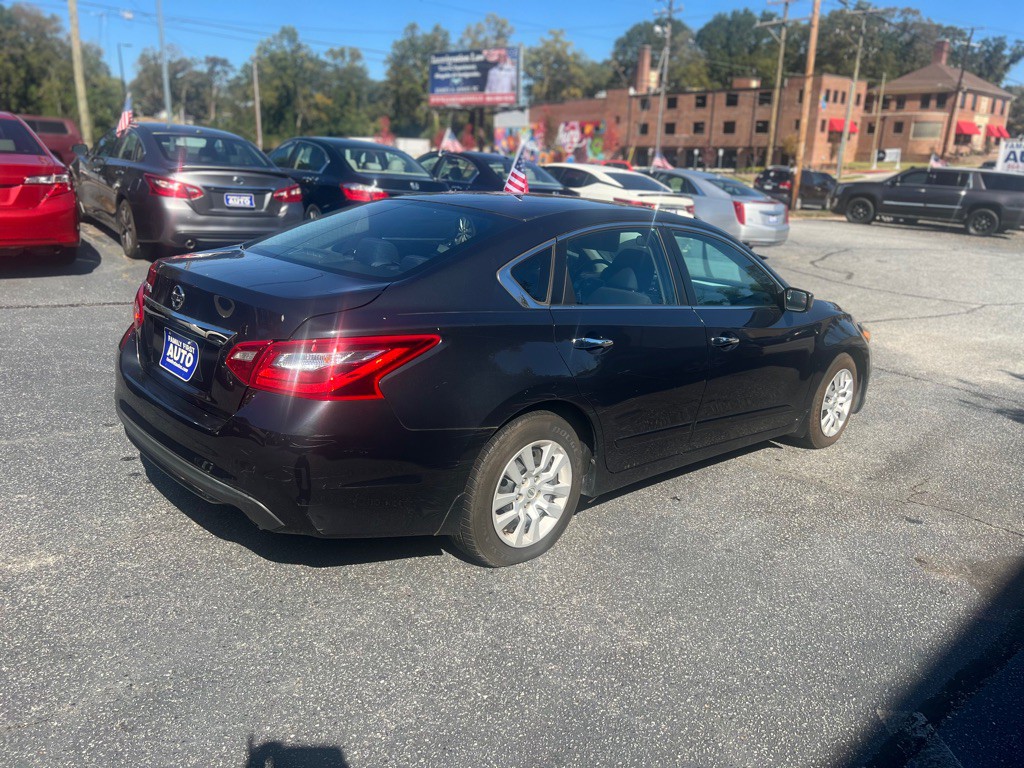 2016 Nissan Altima Image 5