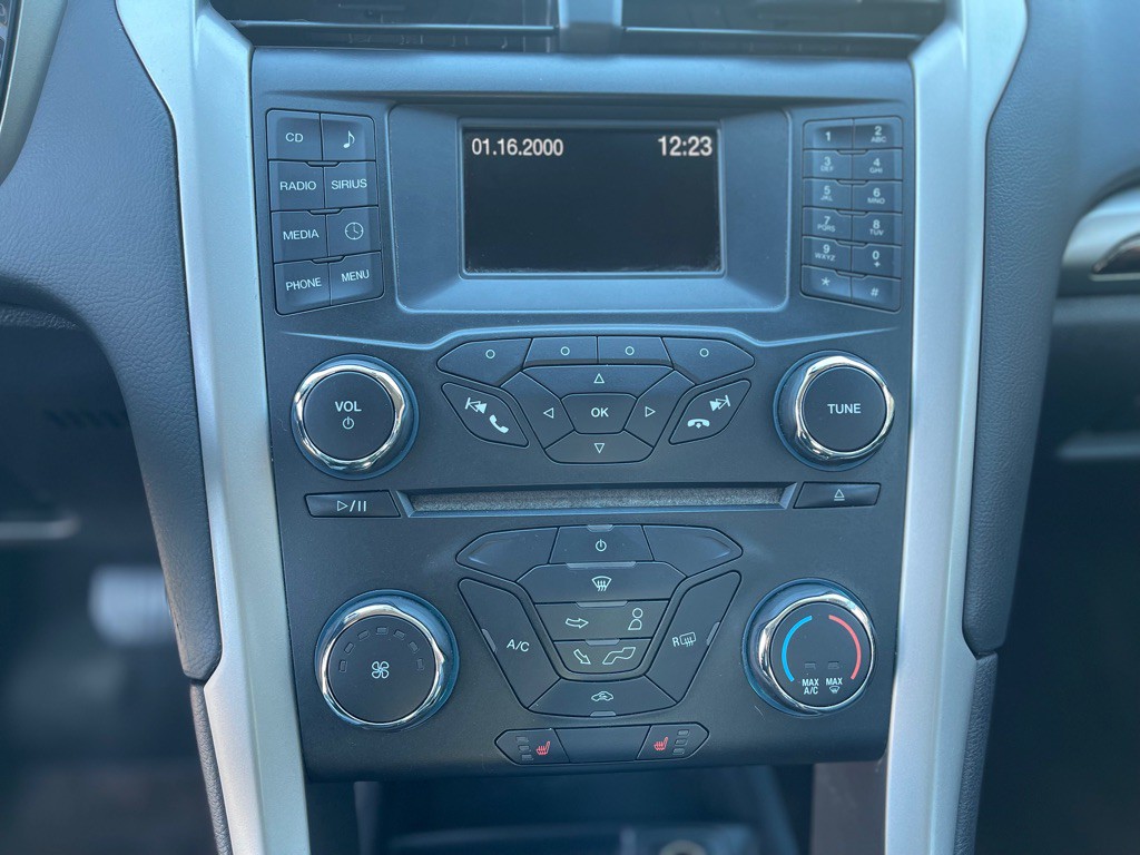 2014 Ford Fusion Image 22