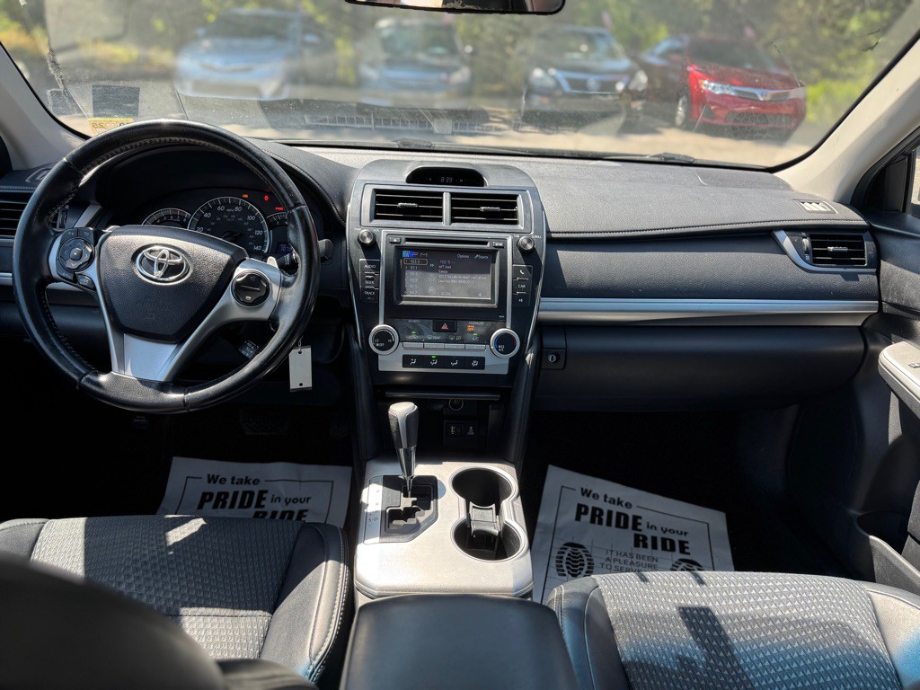 2014 Toyota Camry Image 6