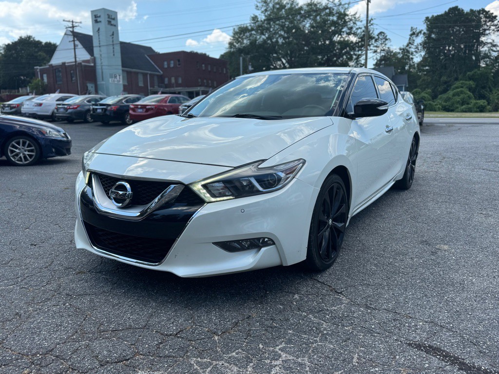 2016 Nissan Maxima Image 1