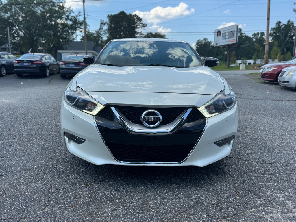 2016 Nissan Maxima Image 2