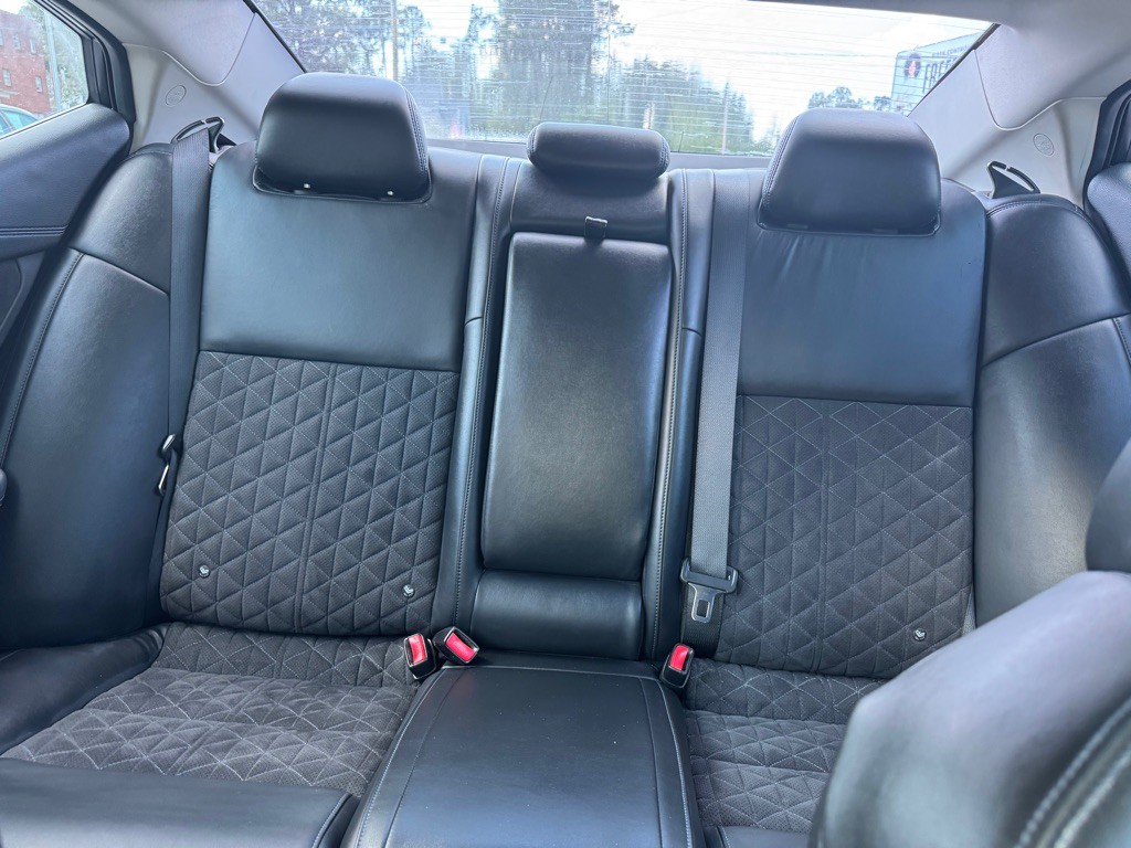 2016 Nissan Maxima Image 15