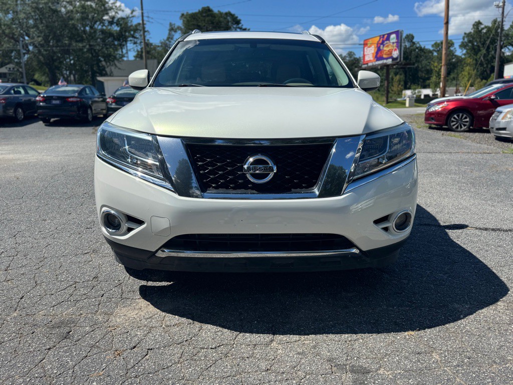 2014 Nissan Pathfinder Image 2