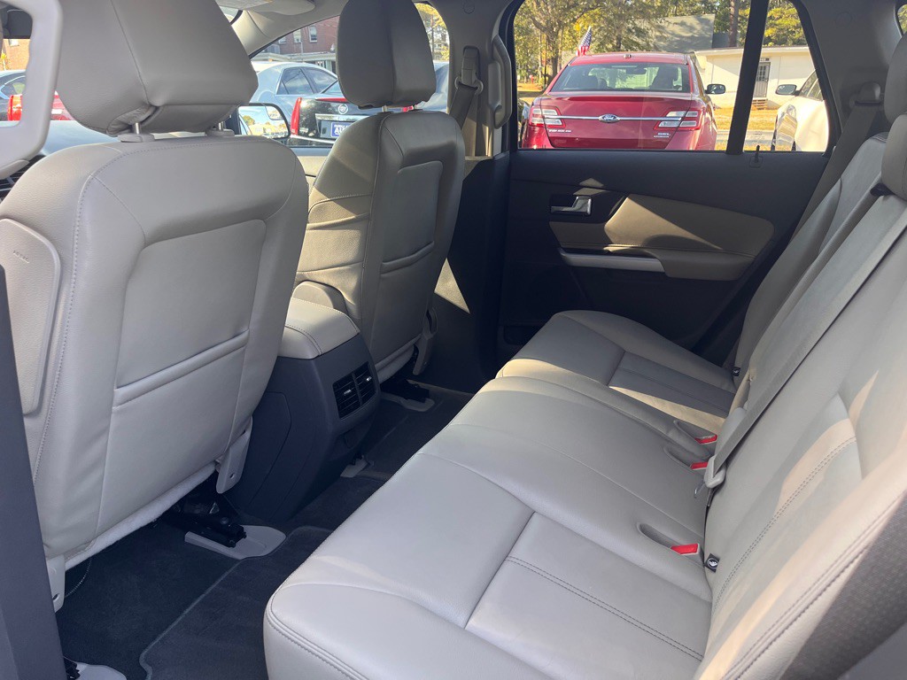 2014 Ford Edge Image 10