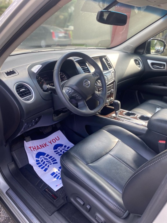 2015 Nissan Pathfinder Image 11