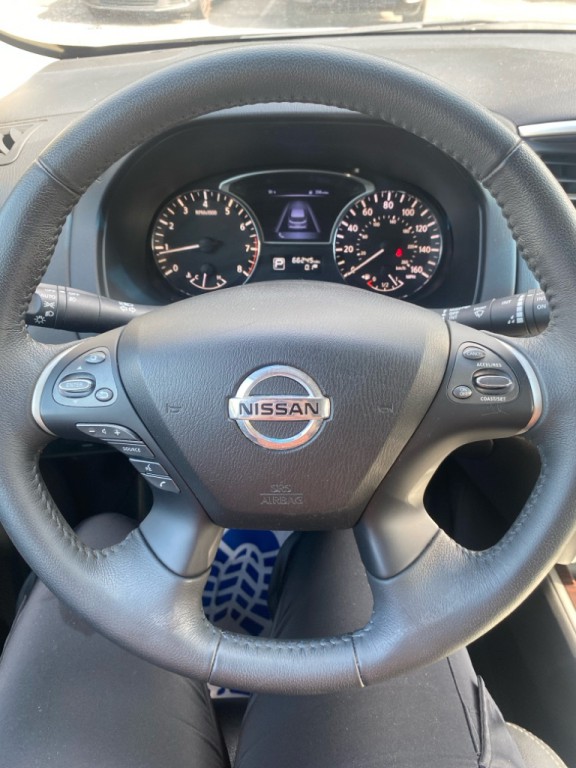 2015 Nissan Pathfinder Image 12