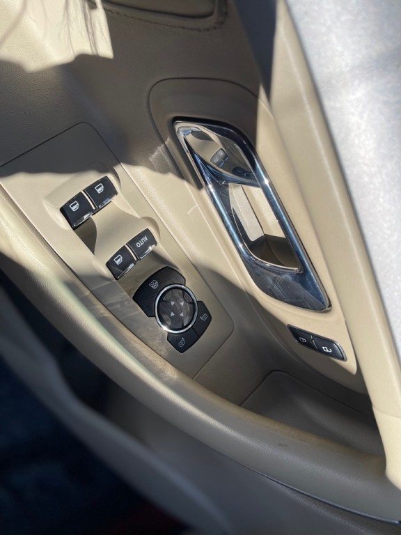 2016 Ford Taurus Image 17