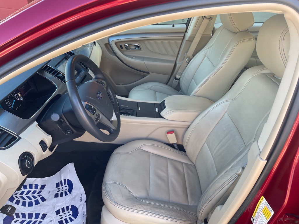 2016 Ford Taurus Image 18