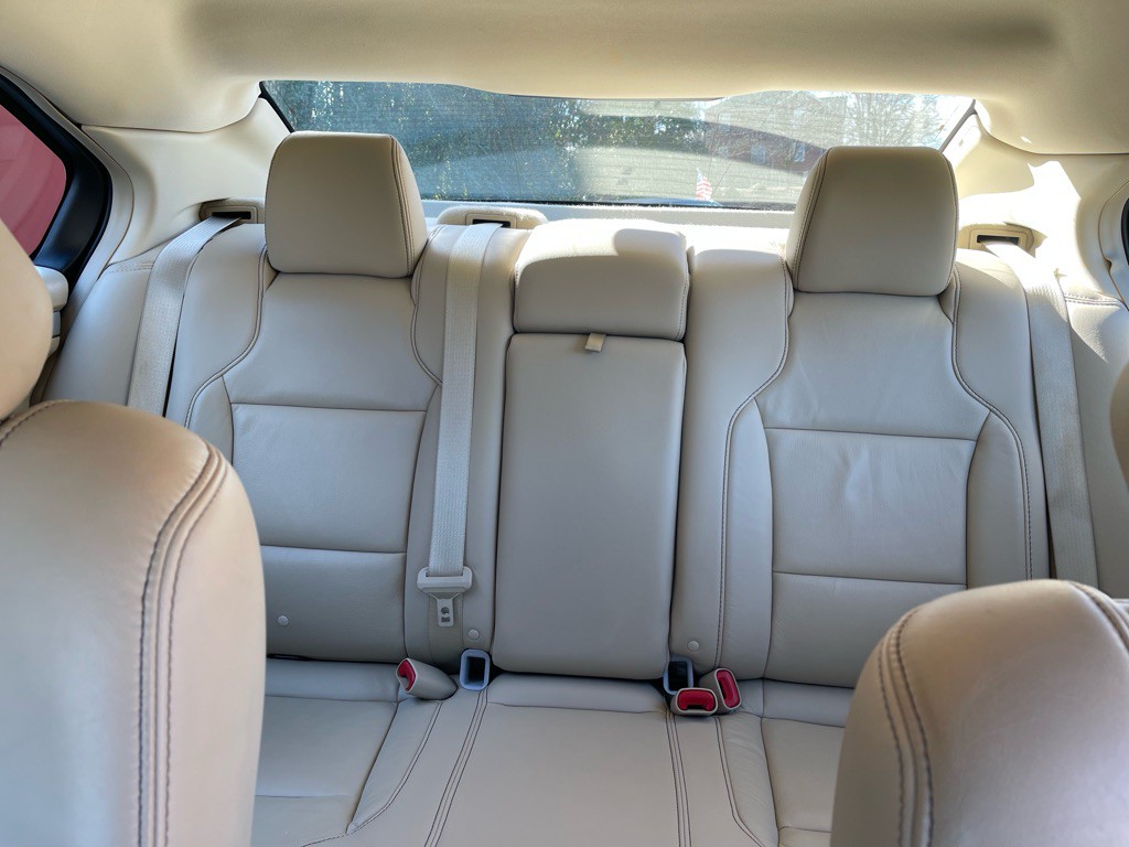 2016 Ford Taurus Image 19