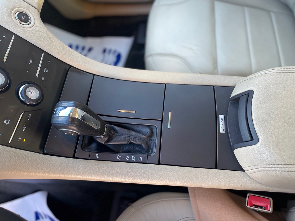 2016 Ford Taurus Image 21
