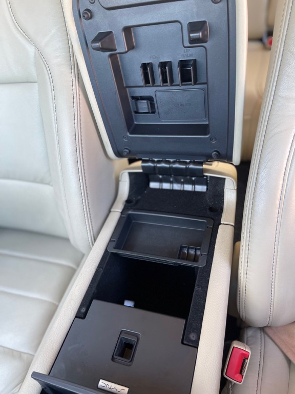 2016 Ford Taurus Image 23