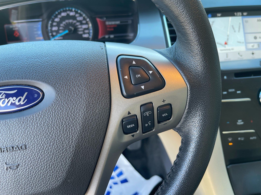 2016 Ford Taurus Image 25