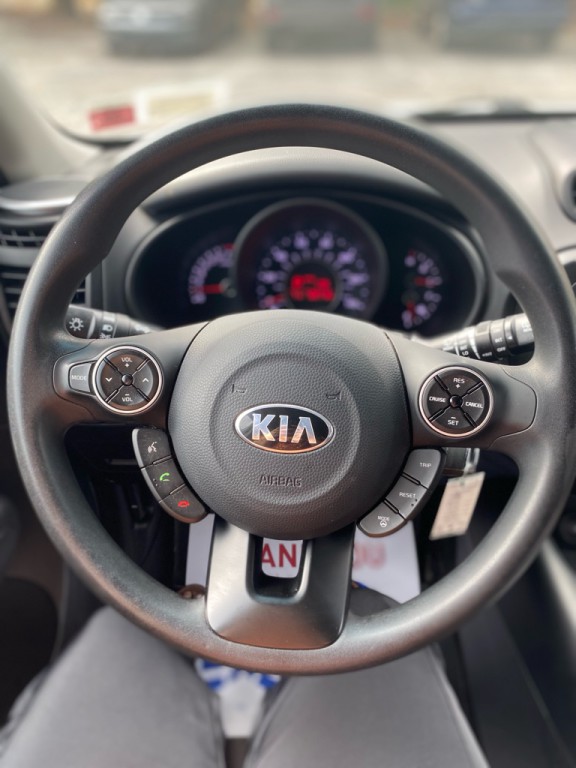 2016 Kia Soul Image 8