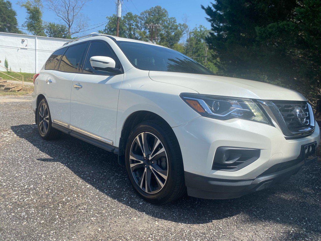 2017 Nissan Pathfinder Image 3