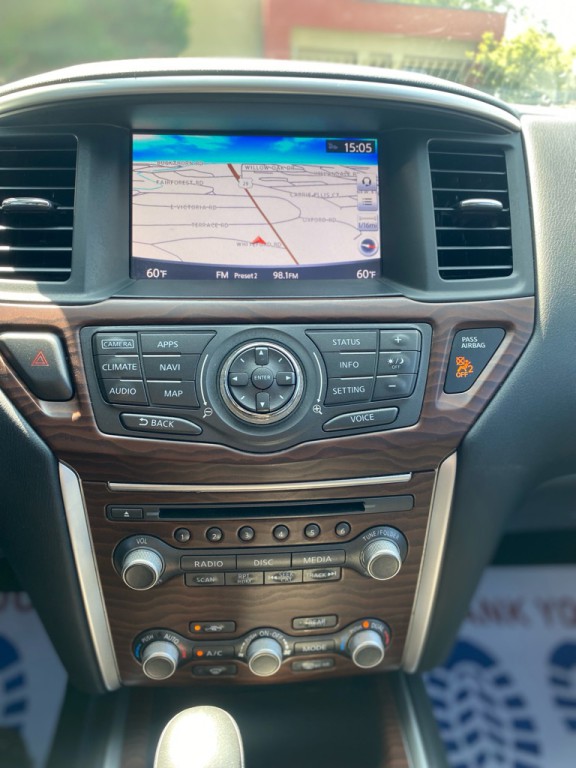 2017 Nissan Pathfinder Image 15