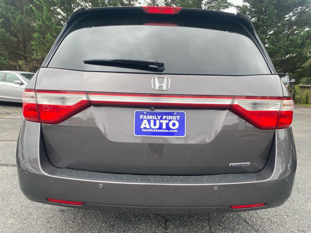 2012 Honda Odyssey Image 5