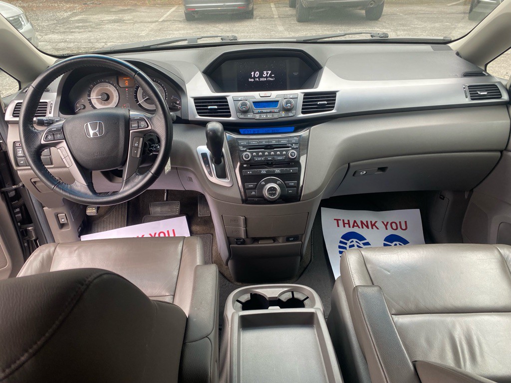 2012 Honda Odyssey Image 10