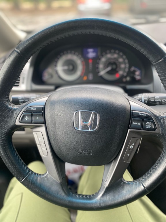 2012 Honda Odyssey Image 12