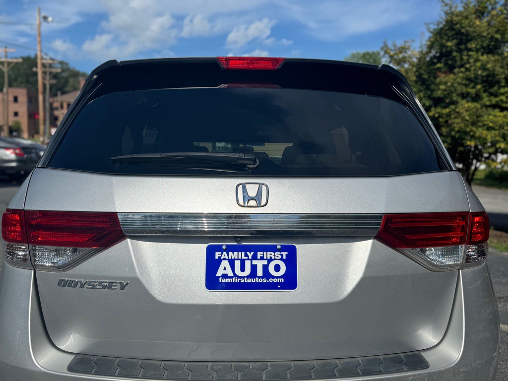 2014 Honda Odyssey Image 4