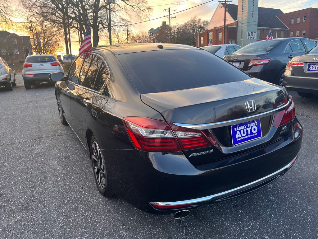 2016 Honda Accord Image 8