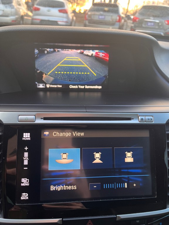 2016 Honda Accord Image 14